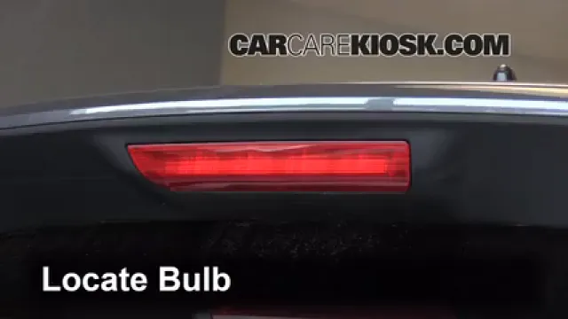 2013 Nissan Pathfinder SV 3.5L V6 Luces Luz de freno central (reemplazar foco)